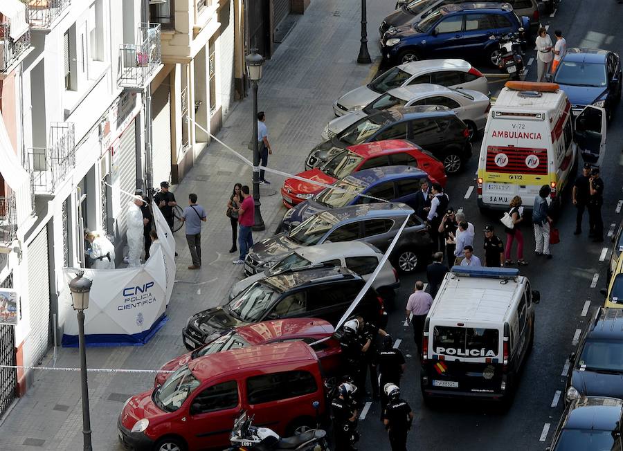 Los hechos están relacionados con el hallazgo de un cadáver en una maleta este madrugada