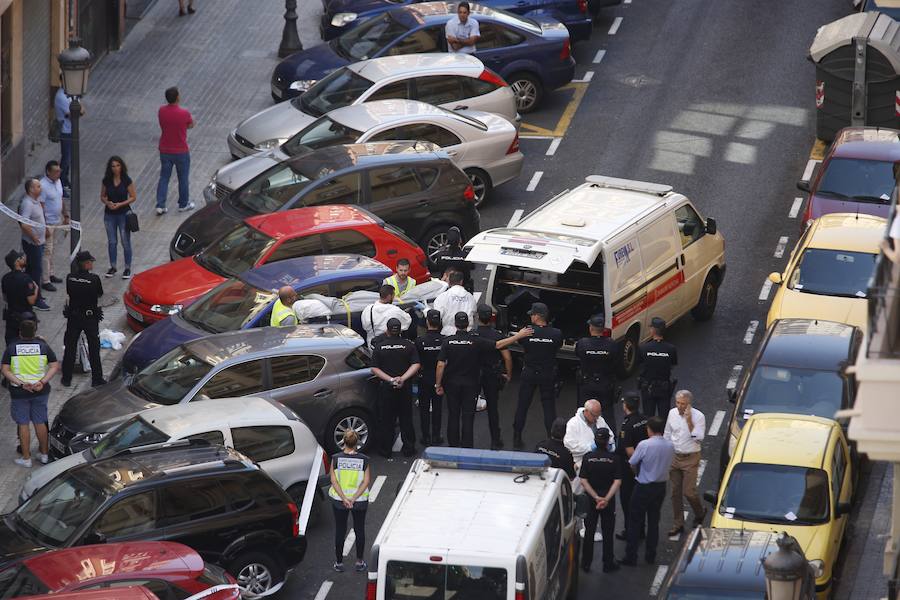 Los hechos están relacionados con el hallazgo de un cadáver en una maleta este madrugada