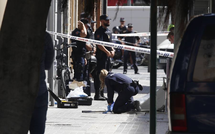 Los hechos están relacionados con el hallazgo de un cadáver en una maleta este madrugada