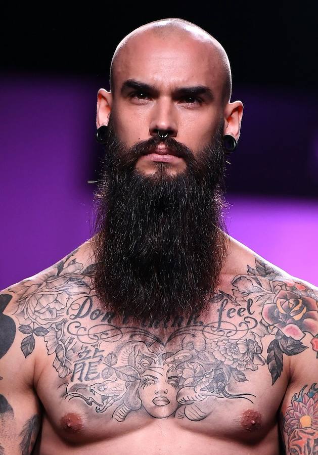 Fotos del desfile de Francis Montesinos en la Madrid Fashion Week