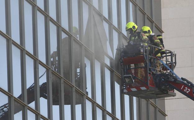 Incendio el pasado domingo en la Ciudad de la Justicia de Valencia.