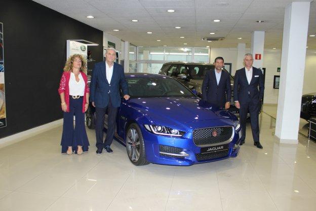 Emilia Tomás, Ramón Aucejo, Enrique Tomás y Alfonso Sánchez, en la concesión.