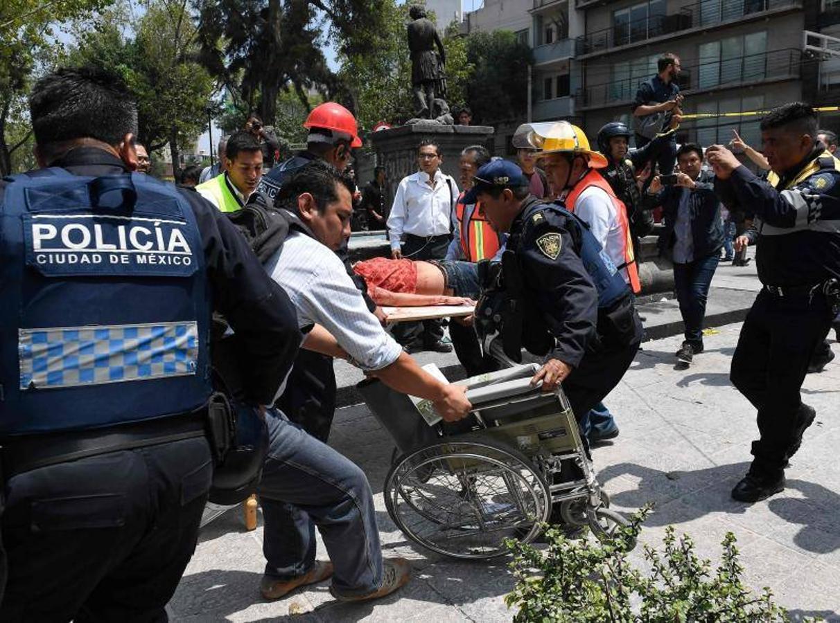 El temblor, de magnitud 6,8, se produce apenas dos horas después de que la ciudadanía saliera a las calles de todo el país en un simulacro conmemorativo del temblor de 1985