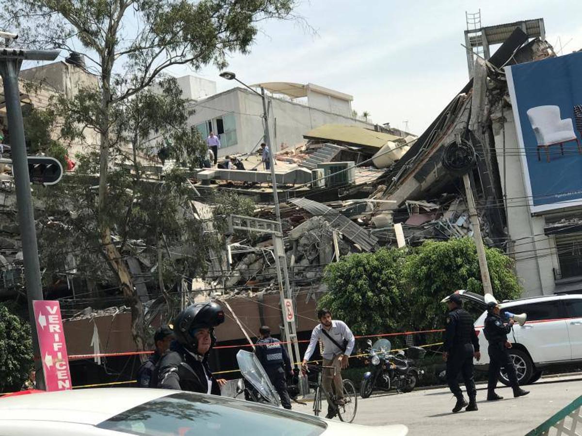 El temblor, de magnitud 6,8, se produce apenas dos horas después de que la ciudadanía saliera a las calles de todo el país en un simulacro conmemorativo del temblor de 1985