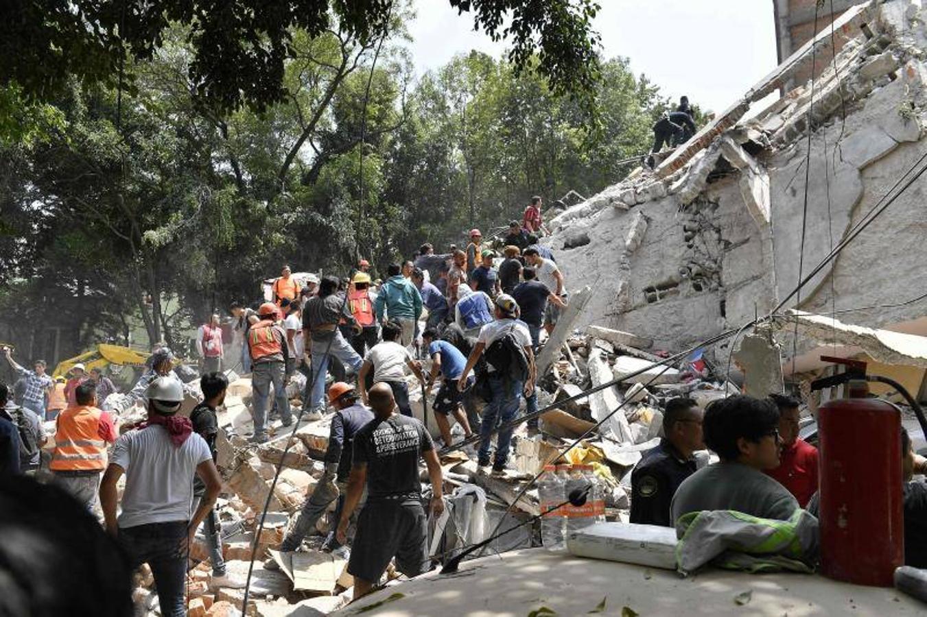 El temblor, de magnitud 6,8, se produce apenas dos horas después de que la ciudadanía saliera a las calles de todo el país en un simulacro conmemorativo del temblor de 1985