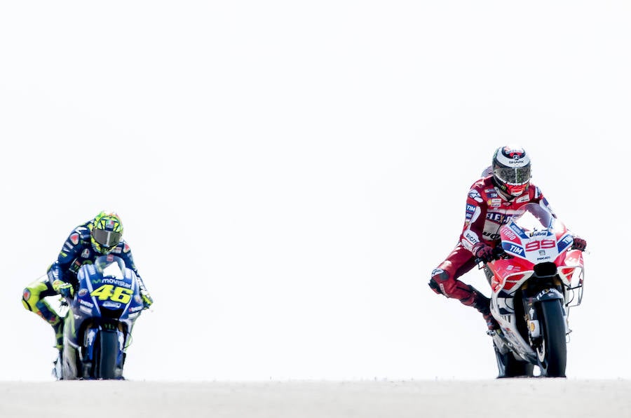 Valentino Rossi y Jorge Lorenzo.