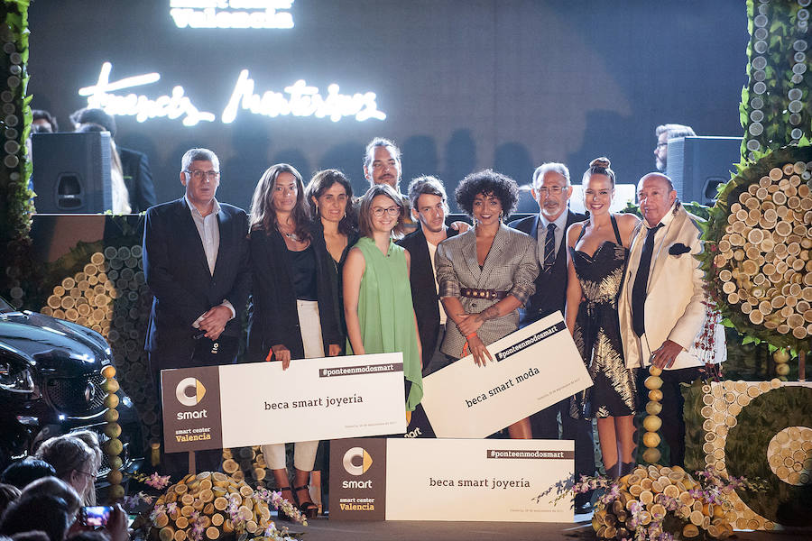 Fotos del desfile de Francis Montesinos en Valencia