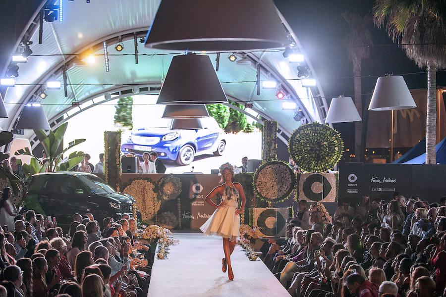 Fotos del desfile de Francis Montesinos en Valencia