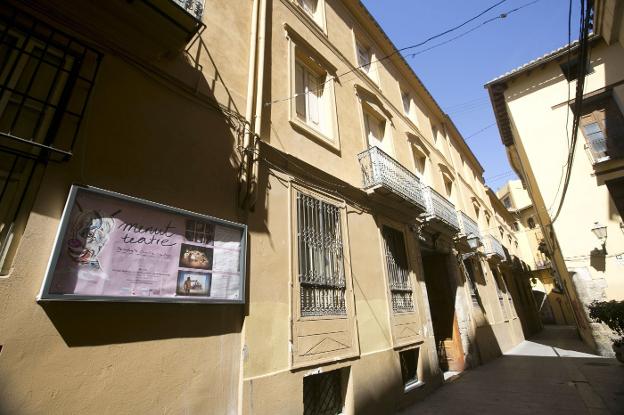 La Diputación ha decidido abandonar el edificio de la calle Landerer, sede del Escalante durante los últimos treinta años. 
