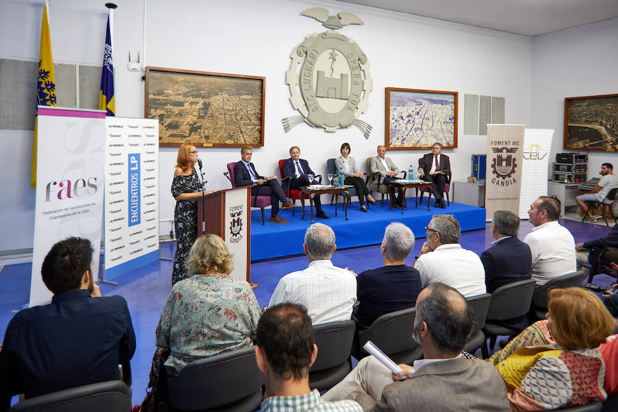 Fotos de la mesa de expertos: encuentros LP-Sabadell celebrada en Gandia