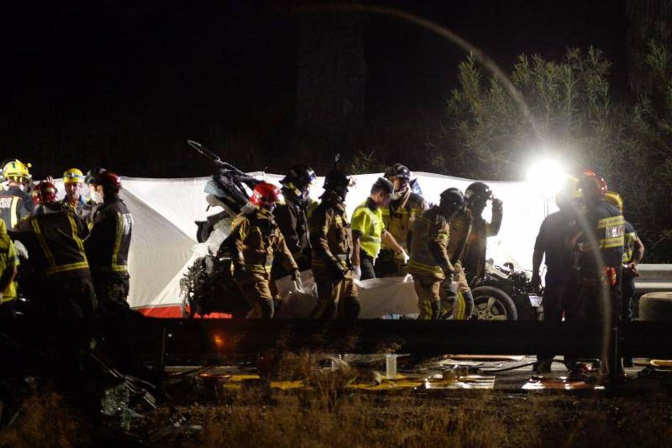 Fotos del accidente mortal en la A-7 en Murcia, donde han fallecido 5 personas