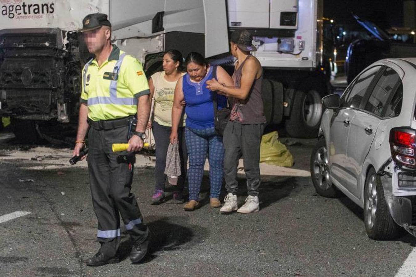 Fotos del accidente mortal en la A-7 en Murcia, donde han fallecido 5 personas