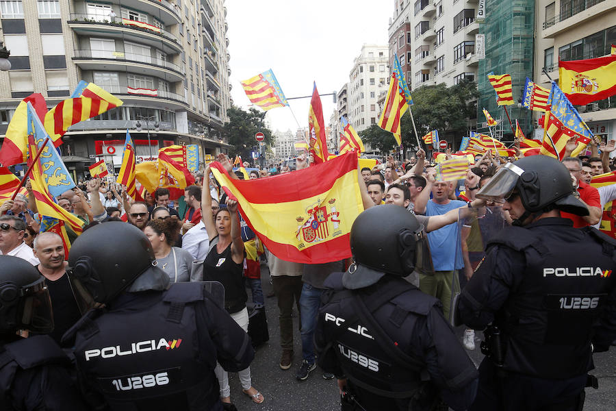 Fotos de las agresiones durante la manifestación del 9 d&#039;Octubre