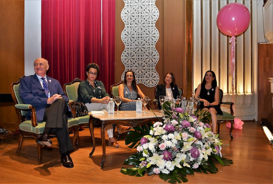 Fotos de la gala contra el cáncer en el Ateneo de Valencia