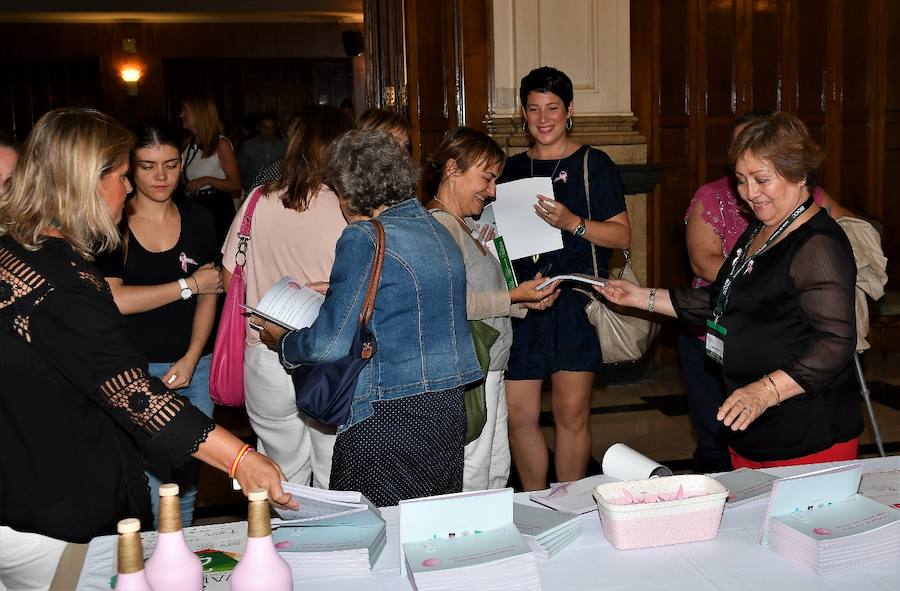 Fotos de la gala contra el cáncer en el Ateneo de Valencia