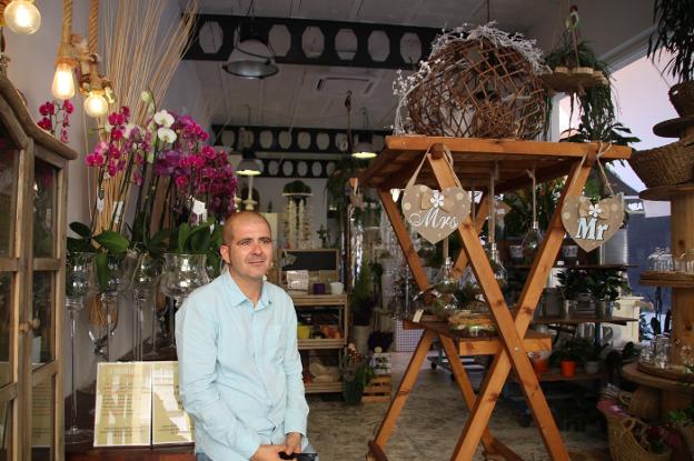 Jorge Camino, de la Toscana Flors, será uno de los representantes de la Comunitat Valenciana en el certamen de Gijón. 