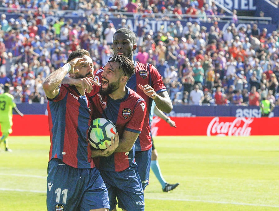 Estas son las imágenes del encuentro entre el Levante UD y el Getafe en el Ciutat de València, correspondiente a la novena jornada de Liga