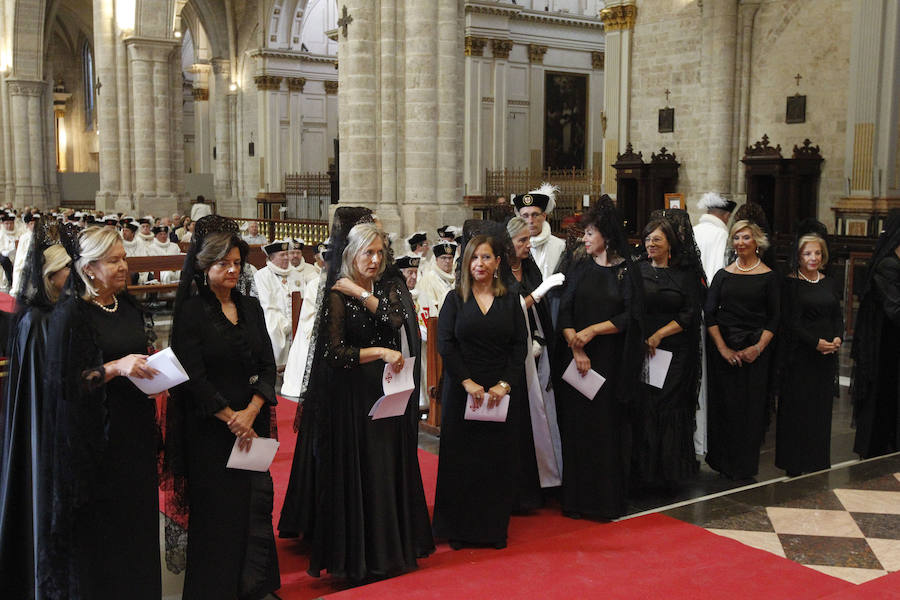 Fotos del acto de Investidura de nuevos Caballeros y Damas de la Orden del Santo Sepulcro en la Catedral de Valencia