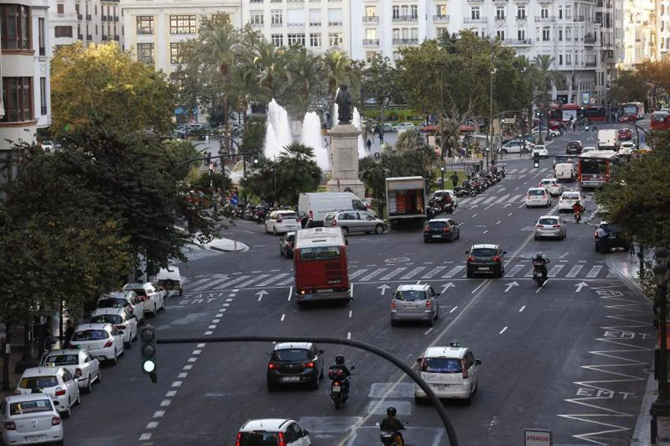 Grezzi anuncia que la mayor parte de la plaza del Ayuntamiento de Valencia será peatonal en seis meses