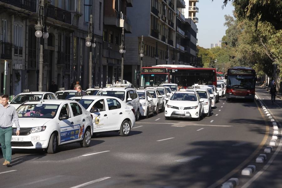 Manifestación de taxistas en Valencia