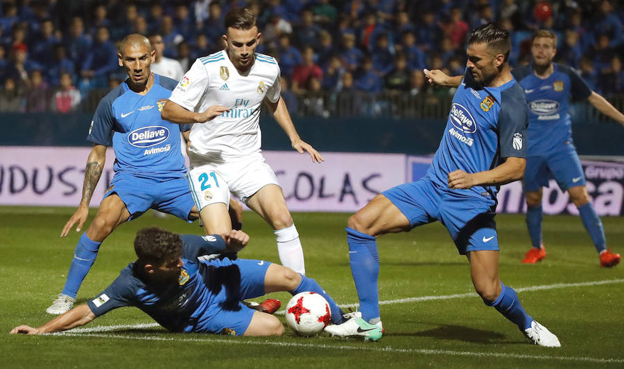 El Real Madrid venció por 0-2 con dos goles de penalti transformados por Asensio y Lúcas Vazquez. El 'Fuenla' aguantó el empate al descanso pero terminó derrotado en la segunda parte tras un gran desgaste físico. 