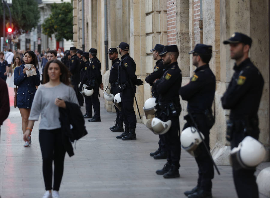 200 entidades convocan una marcha contra las agresiones que se produjeron en la marcha del 9 d'Octubre