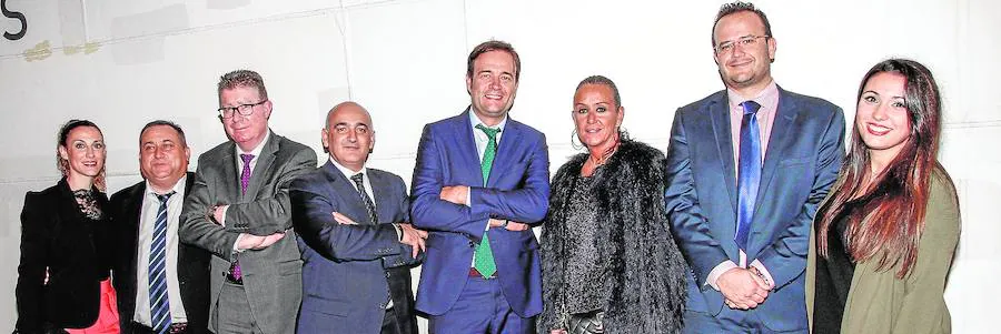 Patricia Martínez, Pascual V., Agustín Alós, Germán Montaña, Fran Reig, Pilar Domenech, Paco Pons y Alba Villarreal, de UMIVALE.
