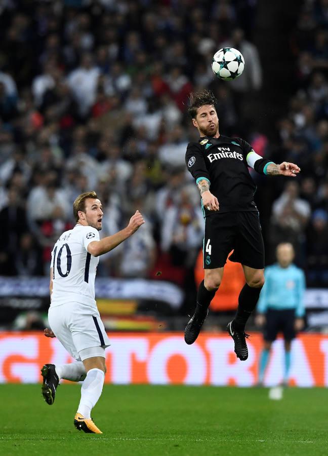 Los dos mejores equipos del Grupo H pelearon por la primera plaza del grupo en Wembley, que vibró y elevó los decibelios durante algunos momentos como el 1-0 de Delle Alli.