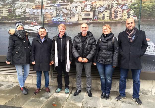 Los representantes de las ciudades implicadas en el programa 'Youth in action' en Bergen. 