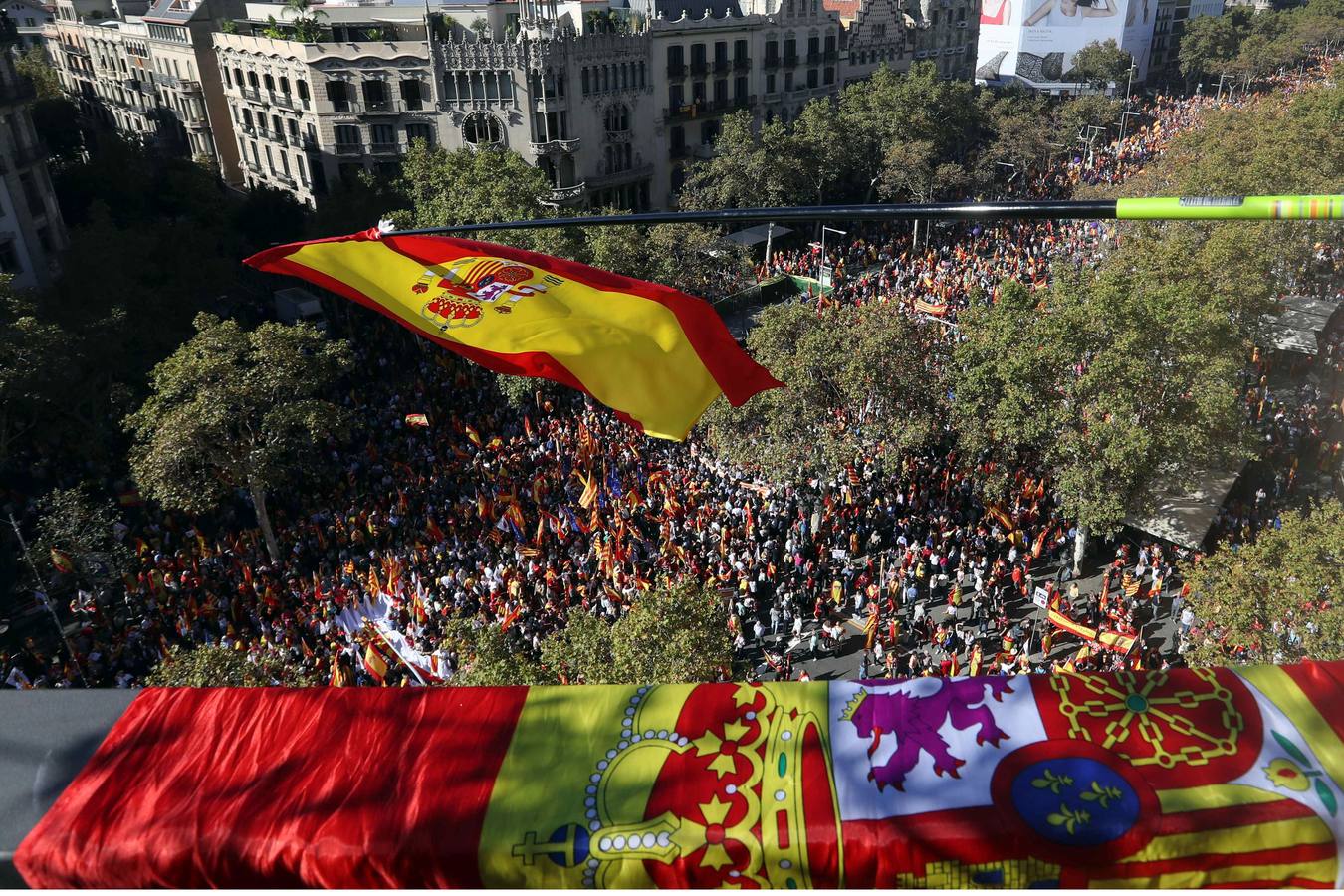 La declaración de independencia y referéndum en Cataluña en imágenes: del 1 de octubre hasta hoy