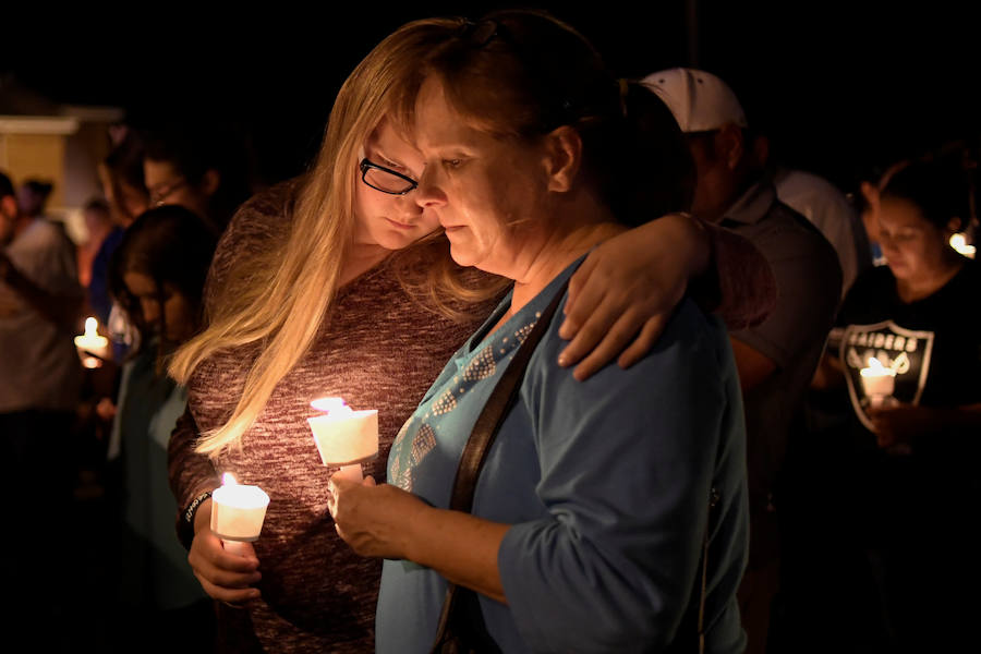 Fotos del tiroteo ocurrido en la primera iglesia Bautista de la localidad de Sutherland Springs, en el estado de Texas, Estados Unidos. Aproximadamente, murieron 26 personas y otras 20 resultaron heridas. 