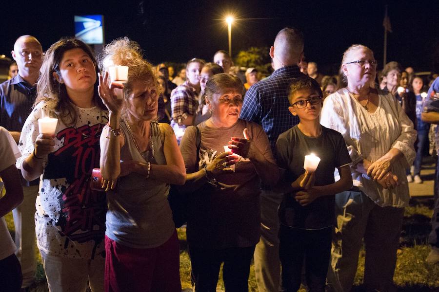 Fotos del tiroteo ocurrido en la primera iglesia Bautista de la localidad de Sutherland Springs, en el estado de Texas, Estados Unidos. Aproximadamente, murieron 26 personas y otras 20 resultaron heridas. 