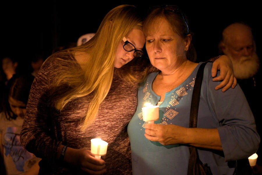 Fotos del tiroteo ocurrido en la primera iglesia Bautista de la localidad de Sutherland Springs, en el estado de Texas, Estados Unidos. Aproximadamente, murieron 26 personas y otras 20 resultaron heridas. 