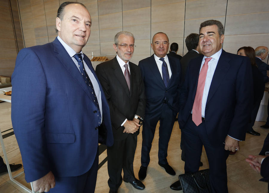 Fotos de los empresarios en el Foro de LAS PROVINCIAS