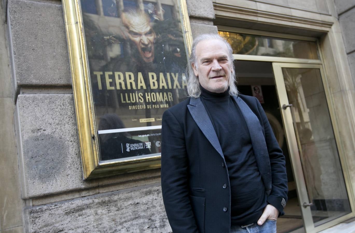 El actor catalán Lluís Homar interpretará los cuatro personajes principales del clásico de Àngel Guimerà 'Terra Baixa', que se representará desde este jueves y hasta el próximo domingo, 12 de noviembre en el Teatre Principal de Valencia.