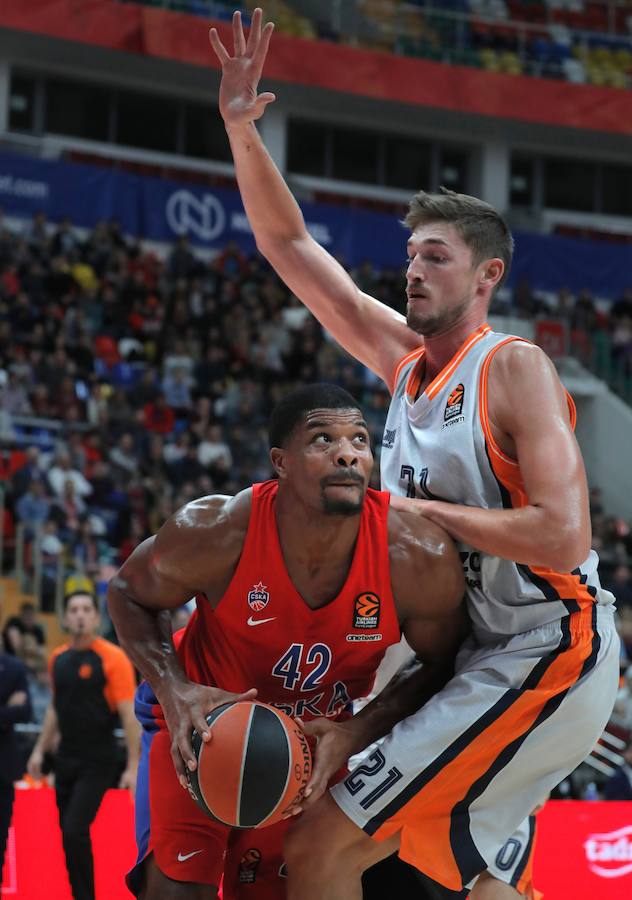 Estas son las imágenes del choque correspondiente a la sexta jornada de Euroliga entre el CSKA y el Valencia Basket en el Megasport Arena