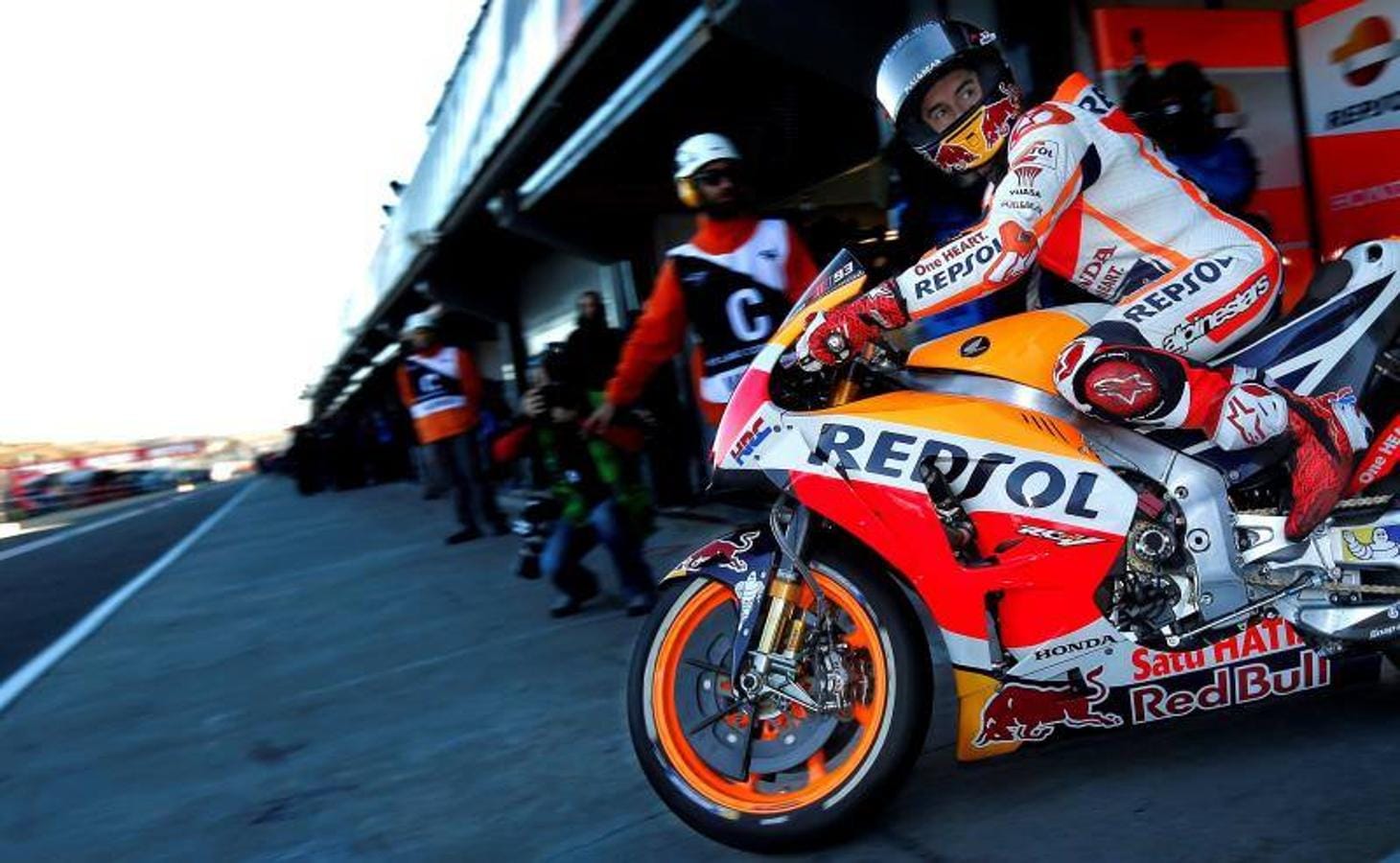 Fotos de los entrenamientos libres del Gran Premio de la Comunitat Valencia en Cheste 