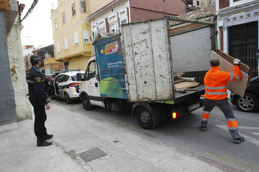 Fotos de la recogida de basura en el Cabanyal