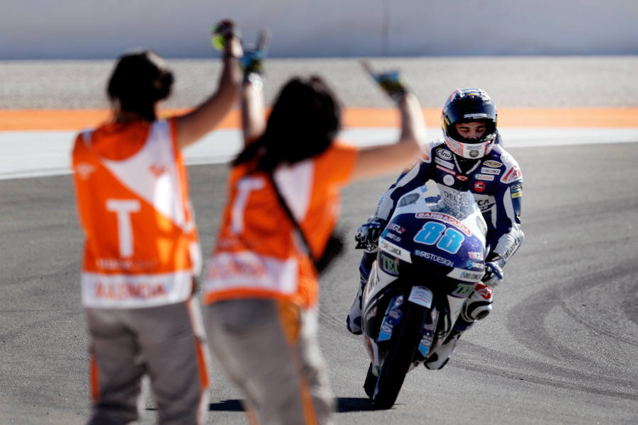 Estas son las mejores imágenes que deja la carrera de Moto3 y el podio de Jorge Martín en el circuito Ricardo Tormo