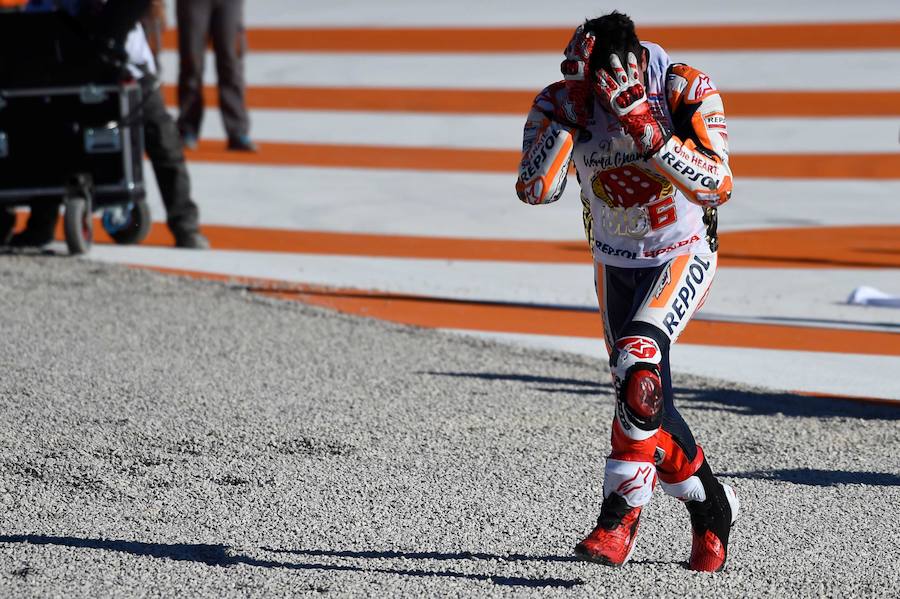 Estas son las mejores imágenes de la victoria de Dani Pedrosa en la carrera de Moto GP y de la proclamación de Marc Márquez como campeón del mundo de MotoGP por cuarta vez