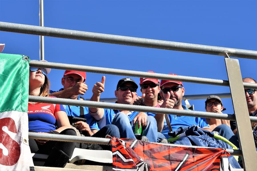 Fotos del ambiente del Gran Premio de la Comunitat Valenciana de motociclismo de Cheste 2017