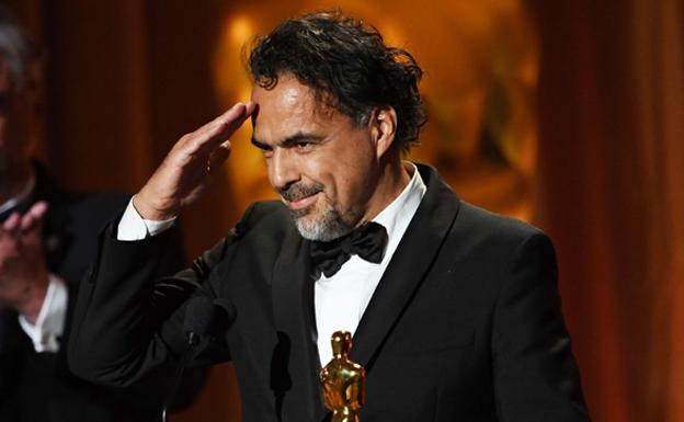 Alejandro González Iñárritu, tras recibir su premio. 