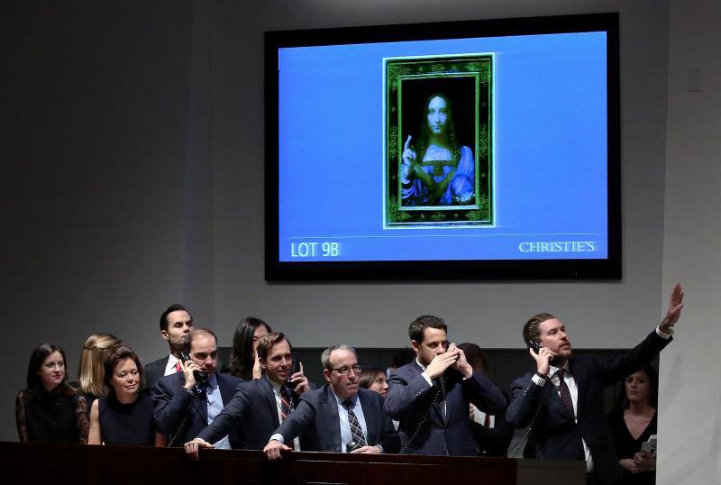 'Salvator Mundi', de Leonardo da Vinci, vendida esta madrugada en una subasta en Nueva York por 450,3 millones de dólares, se ha convertido en la obra de arte más cara vendida nunca.