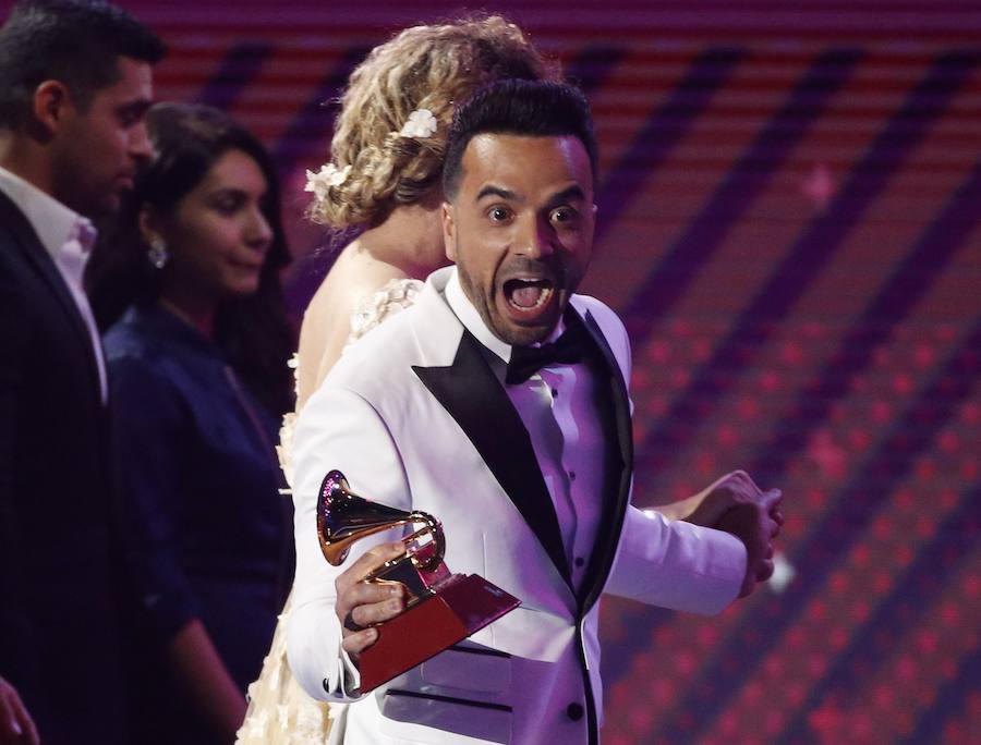 'Despacito' arrasa en los Grammy Latino