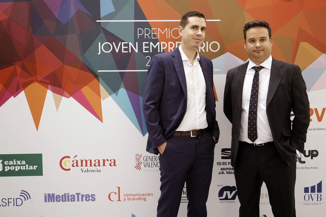 Rubén Navarro de Casas InHaus recibió el Premio Joven Empresario 2017. También fueron galardonados Grow Pro Experience, Novaterra Catering, Mr Jeff e Ymant, entre otros, en la ceremonia celebrada en el Palau de Les Arts Reina Sofía