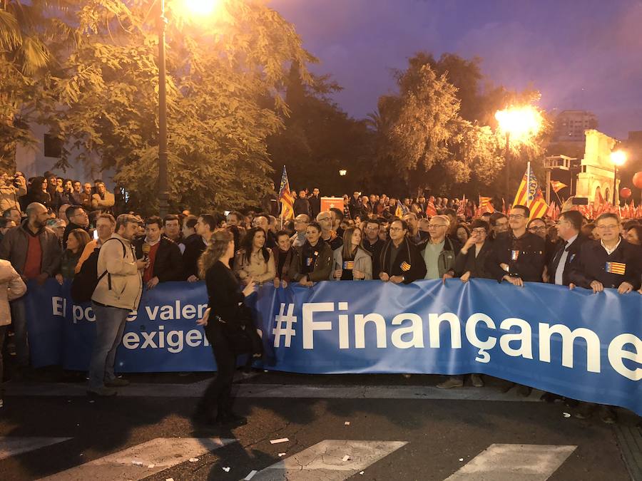 Fotos de la manifestación en Valencia por una financiación justa