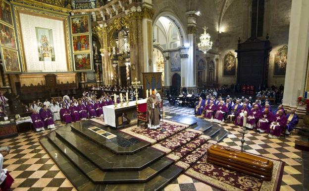 Funeral en la Catedral de Valencia. 