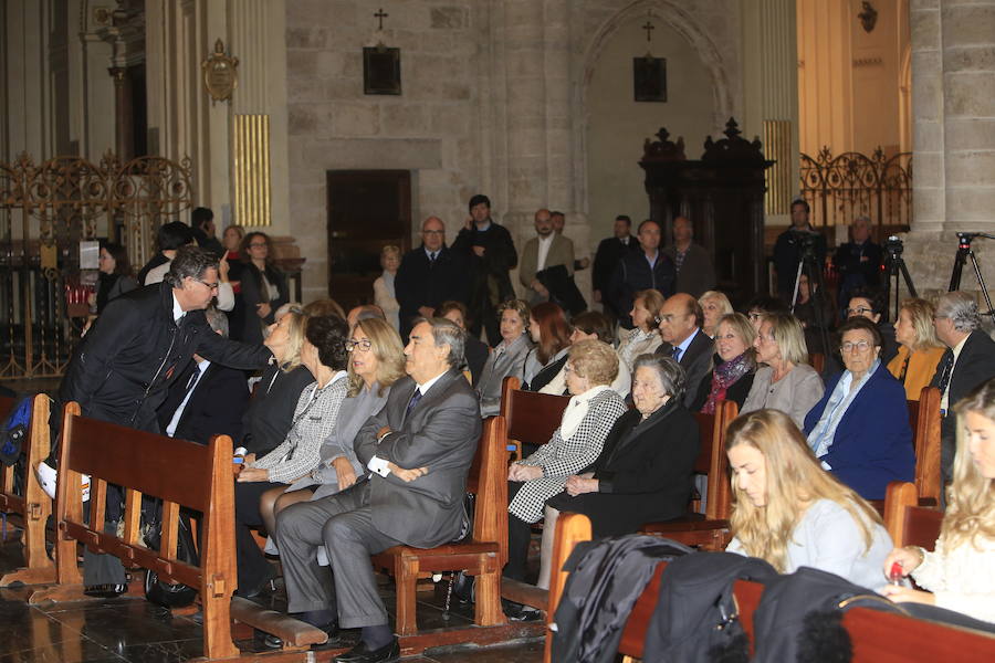 Fotos de la misa en recuerdo de Rita Barberá en la Catedral de Valencia