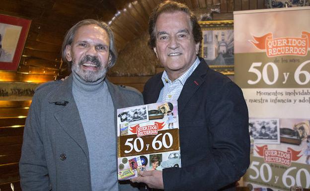 Melgarejo (i) y De la Calva prsentan su libro. 