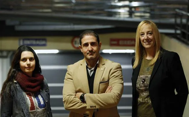 Eva, Enrique y Mari Carmen, ellos son 'emeDdona'. 